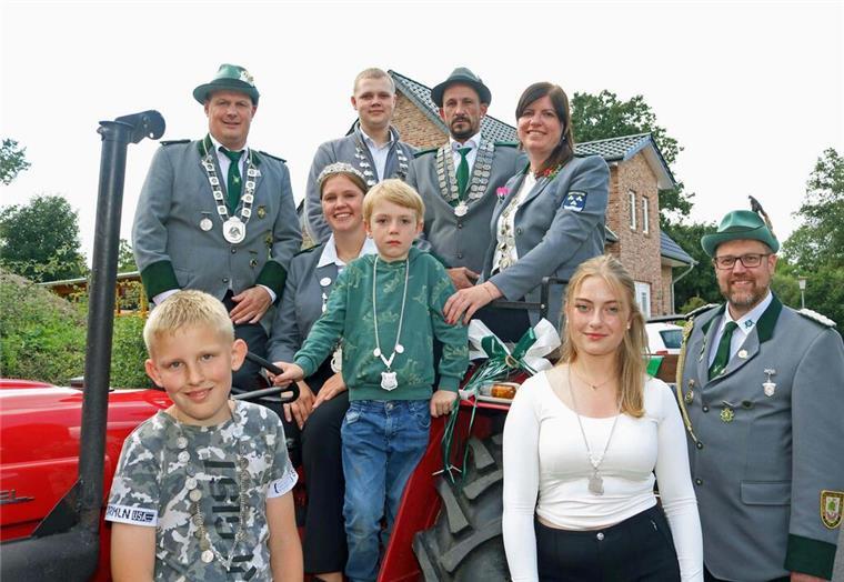 In Drifsethe wird am 5. und 6. Juli 2025 Schützenfest gefeiert Majestäten von 2024 aus Driftsethe