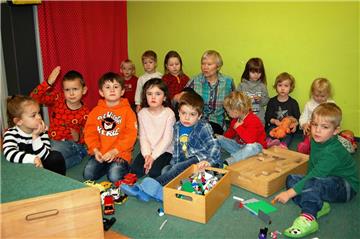 Ihr ganzes Leben lang kümmert sich Waltraud Büschgen schon um Kinder - und das auf der ganzen Welt.