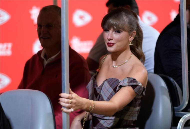 Stars im US-Wahlkampf: Taylor für Harris, Kanye für Trump Ihre Stimme hat Gewicht: Taylor Swift ruft zur Wahl von Kamala Harris auf. (Archivbild)