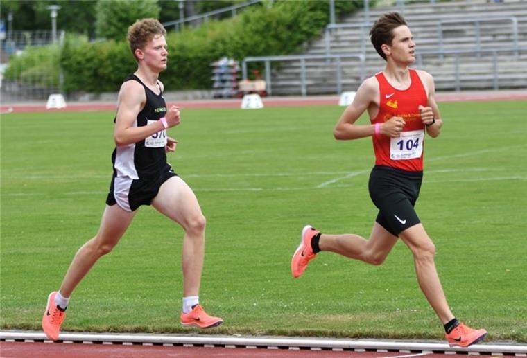 Tammo Doerner für Deutsche Meisterschaft qualifiziert Im 1500-Meter-Lauf wurde Tammo Doerner (links) bei den Meisterschaften der Leichtathletikverbände Niedersachsen und Bremen Zweiter.