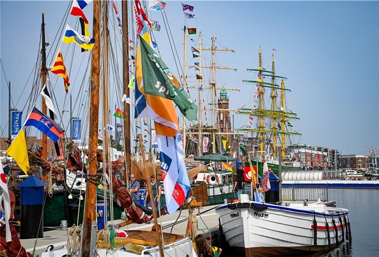 Wird die „Lütte Sail“ 2022 nachgeholt? Im August 2022 soll wieder am Hafen gefeiert werden. Das gibt die Stadt bekannt.