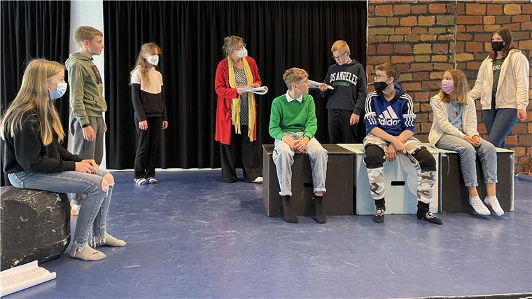 Im Bereich Theater ist die Zinzendorfschule überdurchschnittlich stark engagiert. Solche Alleinstellungsmerkmale sollen zur Schärfung des Profils herausgearbeitet werden.
