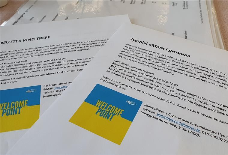 Welcome Point für Geflüchtete in Dorum Im Dorumer Willkommenstreff gibt es viele Informationen auch auf Ukrainisch.
