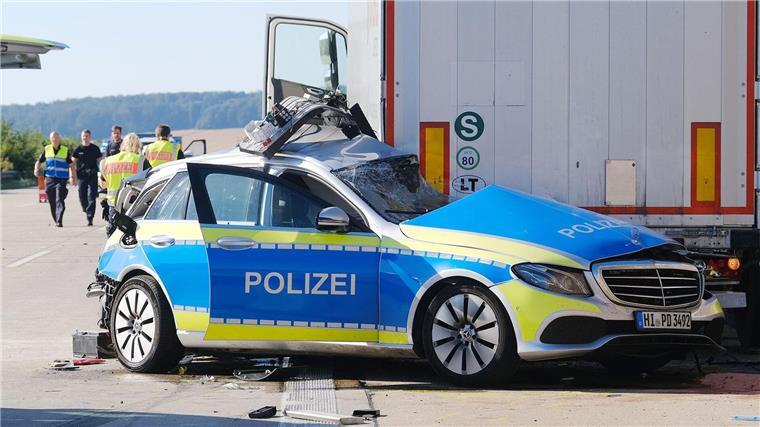 Unfälle mit Polizeiautos auf gleichbleibendem Niveau Im Einsatz kann auch das Polizeiauto Schaden nehmen. (Archivbild)