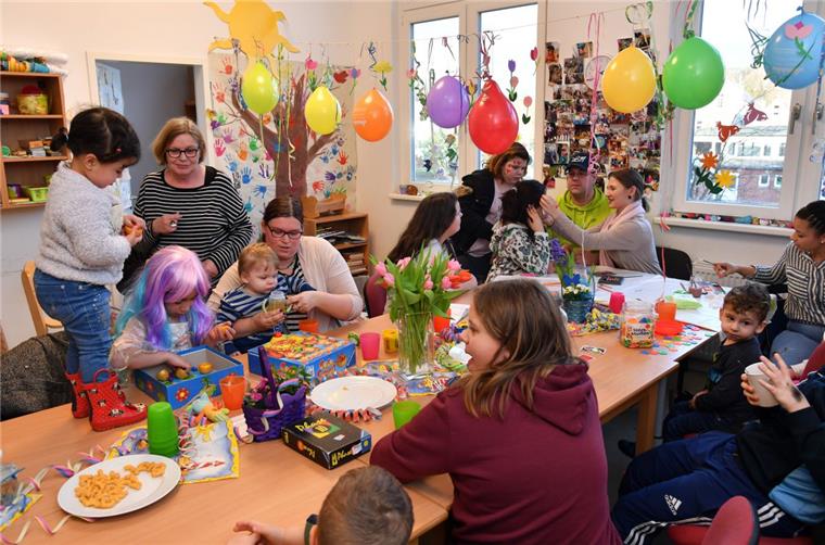 Neues Familienzentrum in Bremerhaven-Lehe geplant Im Familienzentrum im Leher Klushof-Viertel brummts jeden Tag, auch hier werden vor allem Kinder aus Migrantenfamilien und deren Mütter betreut und beraten. Foto Scheschonka