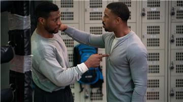 Im Film zwei alte Freunde: Damian „Dame“ Anderson (Jonathan Majors, l.) und Adonis „Donnie“ Creed (Michael B. Jordan, r.)