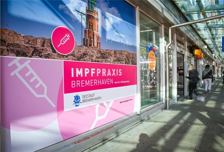 Ohne Termin: Zwölf- bis 15-Jährige können sich impfen lassen Im Hanse-Carré arbeitet jetzt die Impfpraxis gegen das Corona-Virus.