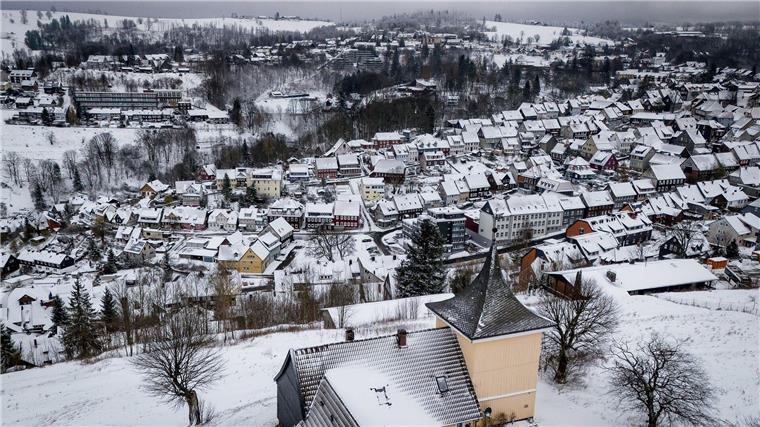 Ferienorte erwarten viele Gäste - Silvester teils ausgebucht Im Harz sind vor allem Ferienhäuser und Ferienwohnungen nachgefragt. (Archivbild)
