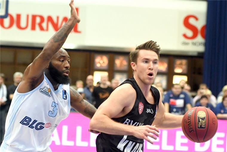 Eisbären: Am Sonntag gibt's ein Wiedersehen mit Jordan Hulls Im Hinspiel war Ex-Eisbär Jordan Hulls der Matchwinner. Dank seiner 25 Punkte entführte Würzburg den Sieg (87:85) aus Bremerhaven.