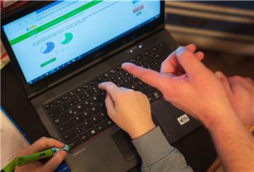 Im Homeschooling muss nicht nur Mathe gebüffelt werden, auch Klimaschutz kann ein Thema sein.