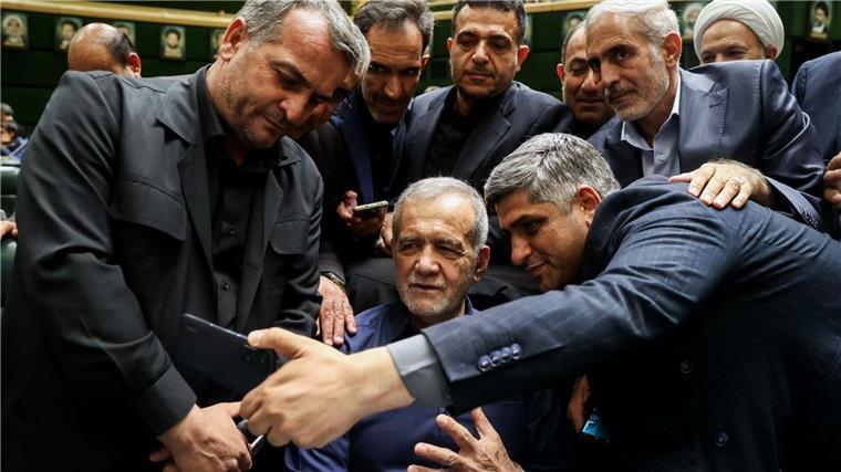 WhatsApp ist zurück: Iran hebt einige Internetsperren auf Im Iran hat das Cyberzentrum einige Internetsperren aufgehoben. (Archivbild)