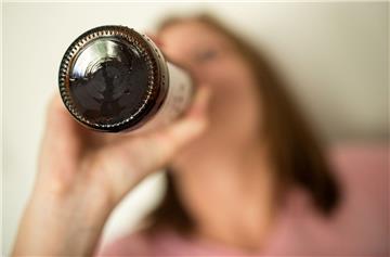 Im Jahr 2016 sind wieder mehr Kinder und Jugendliche mit Alkoholvergiftungen in die Krankenhäuser gekommen.