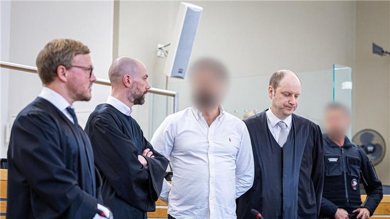 Staatsanwalt vor Gericht: „Ich bitte um vollständige Akten“ Im Korruptionsprozess macht der angeklagte Staatsanwalt klar, dass der Verteidigung aus seiner Sicht Akten fehlen.