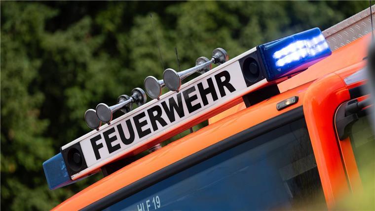 Im Landkreis Northeim kommt es wegen starken Regen zu mehreren Einsätzen der Feuerwehr. Ein Sprecher findet die Lage aber „überschaubar“. (Symbolbild)