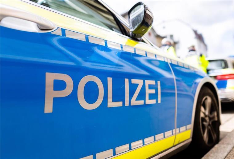 Zigarettendiebe unterwegs: Beute im Müllsack war wohl doch zu auffällig Polizeiauto