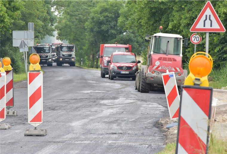 Butjadingen: Vollsperrung bei Iffens wird am Donnerstag beendet Im Laufe des Donnerstags sollen die Arbeiten an der Landesstraße 859 ihren Abschluss finden.
