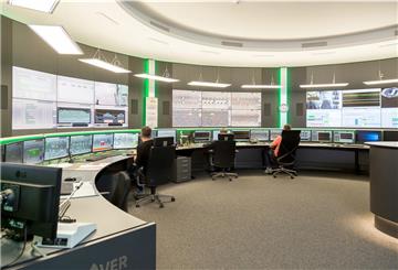 Im Netzleitcenter in Bremen werden die Strom-, Gas-, Wasser- und Fernwärmenetze von Wesernetz überwacht.