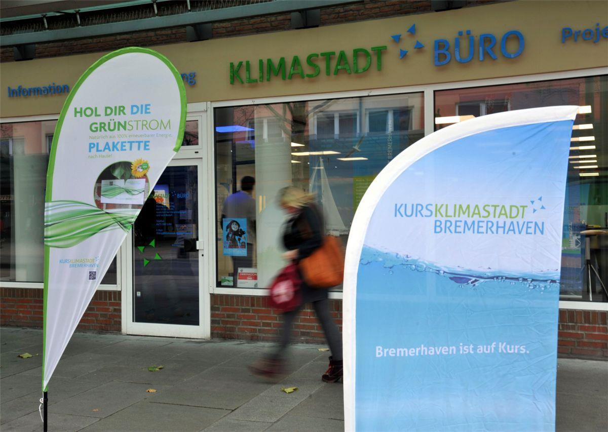 Im November 2014 wurde das Klimastadtbüro in der Bremerhavener„Bürger“ eröffnet. Nach rund zweieinhalb Jahren ist hier jetzt schon wieder Schluss. Und das, obwohl das Umweltschutzamt 95 000 Euro in die Räume gesteckt hat.