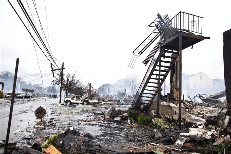 Diese Hurrikane haben die USA am schwersten getroffen Im Oktober 2012 fegte Hurrikan Sandy über die USA hinweg und richtete vor allem in New York City große Schäden an.