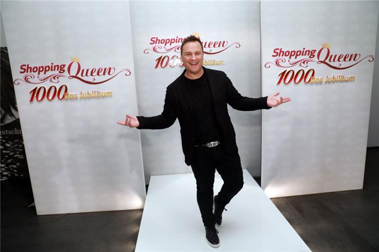 Im Oktober feierte Guido Maria Kretschmer die 1000. Folge "Shopping Queen". In dieser Woche ist er mit der Sendung in Bremen.