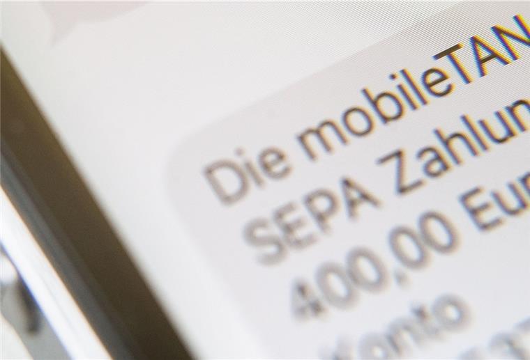 Online-Banking: Massenhaft Betrugsversuche Im Online-Banking benötigt man zum Überweisen eine Transaktionsnummer (TAN). Diese darf nicht an Unbefugte weitergegeben werden, warnen Weser-Elbe Sparkasse und Volksbank Bremerhaven-Cuxland.
