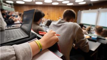 Im vergangenen Wintersemester gab es 190.674 Studierende in Niedersachsen. (Archivbild)