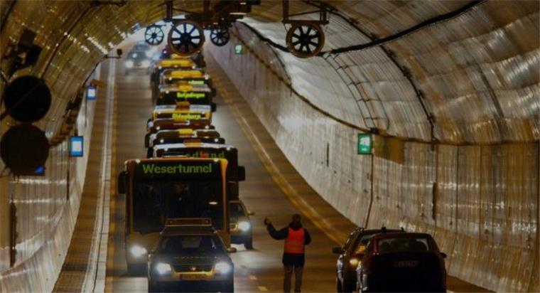 Der Wesertunnel ist ab Montag gesperrt Im Wesertunnel werden in der kommenden Woche von 22 bis 5 Uhr wieder Wartungsarbeiten vorgenommen.