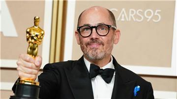 „Im Westen nichts Neues“-Regisseur Edward Berger ist mit seinem neuen Film „Konklave“ nun im Kino. (Archivbild)