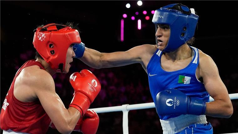 Trotz Geschlechter-Debatte: Boxerin Khelif im Finale Imane Khelif (r) sieht einen Olympiasieg als „die beste Antwort“ auf die Geschlechter-Debatte.