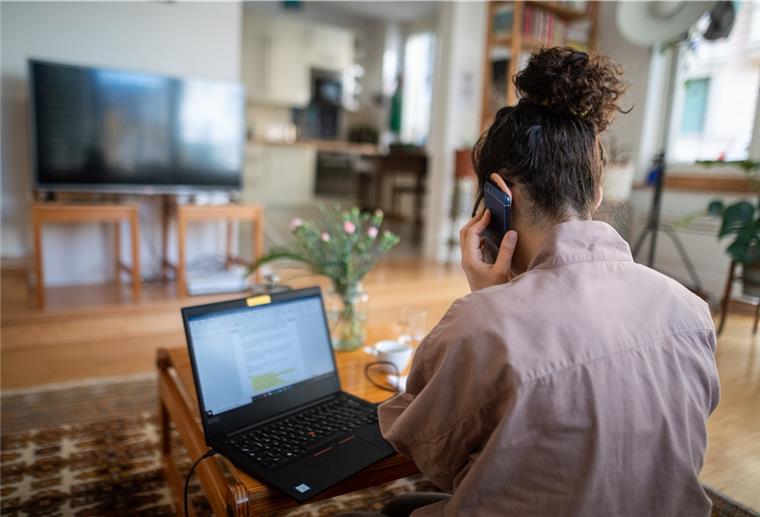Immer mehr Menschen arbeiten in Coronazeiten aus dem Homeoffice.