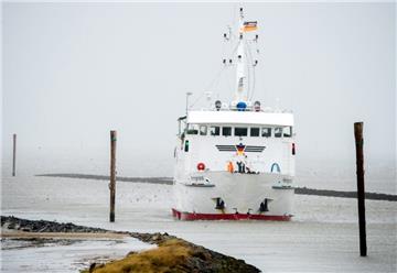 Immer noch gibt es viele Unklarheiten zu den Vorfällen auf der Wangerooge-Fähre in Harlesiel.