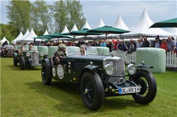 Impressionen aus Rastede: Die Vintage Race Days mit 60 Vorkriegsrennwagen.