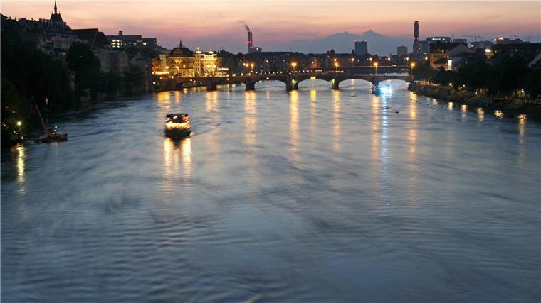 Genf oder Basel? Entscheidung über ESC-Ort fällt Ende August In Basel sind schon vor der ESC-Entscheidung die Hotelpreise ins Unermessliche geschossen (Archivbild)