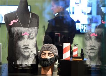 In Berlin ist der Bart museumsreif. Foto dpa