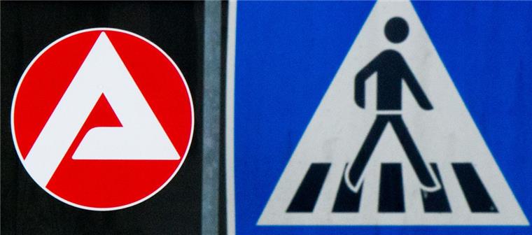 Beverstedt: Frau (75) auf Zebrastreifen von Laster erfasst In Beverstedt hat es einen schweren Verkehrsunfall auf einem Zebrastreifen gegeben.