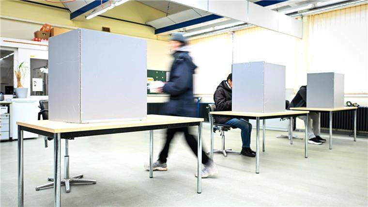 Wahlbeteiligung in Bremen am Nachmittag bei 63,6 Prozent In Bremen haben die Wahllokale seit morgens geöffnet.