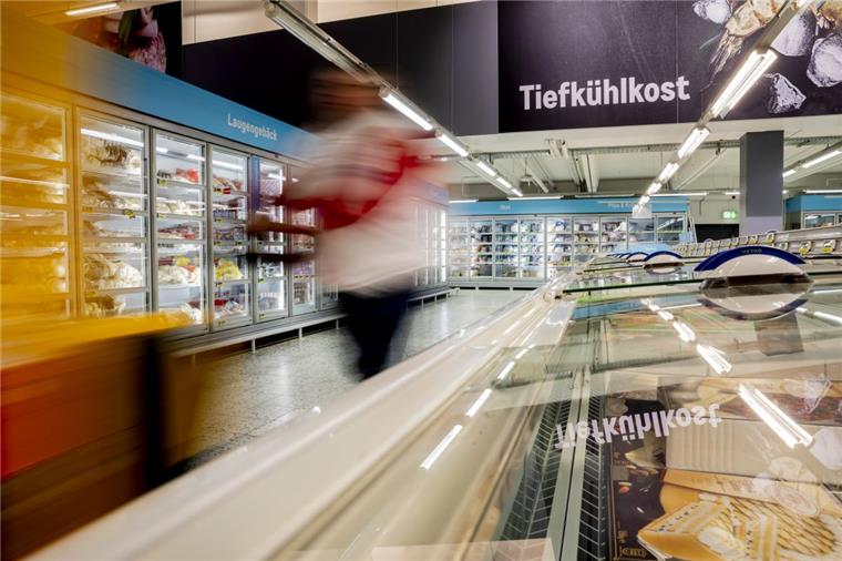Bremen: Dieses Kaufhaus erlaubt das Containern In Bremen hat ein Kaufhaus das Containern erlaubt.