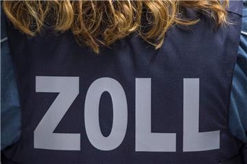In Bremerhaven hat der Zoll Baustellen kontrolliert.