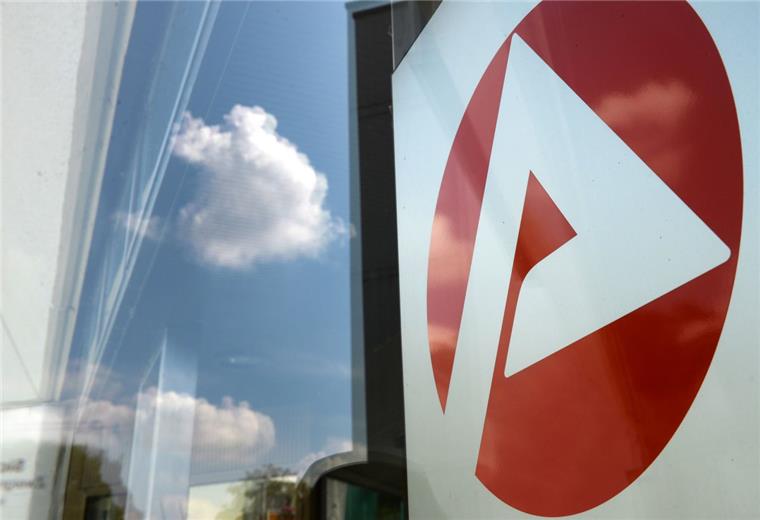 Immer weniger Arbeitslose in Bremerhaven In Bremerhaven hat die Arbeitslosenquote ein Rekordtief erreicht.
