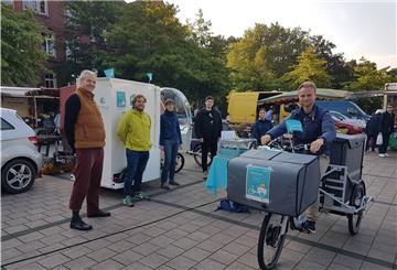 In Bremerhaven könnten die Waren mit Lastenfahrrädern verteilt werden, wie es bereits im Projekt „Lehe liefert“ geschieht, schlägt Michael Arzenheimer vor.