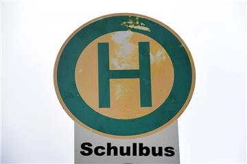 In Bremerhaven-Lehe kommt bei der Fahrt mit dem Schwimmbus zu einer kuriosen Situation.