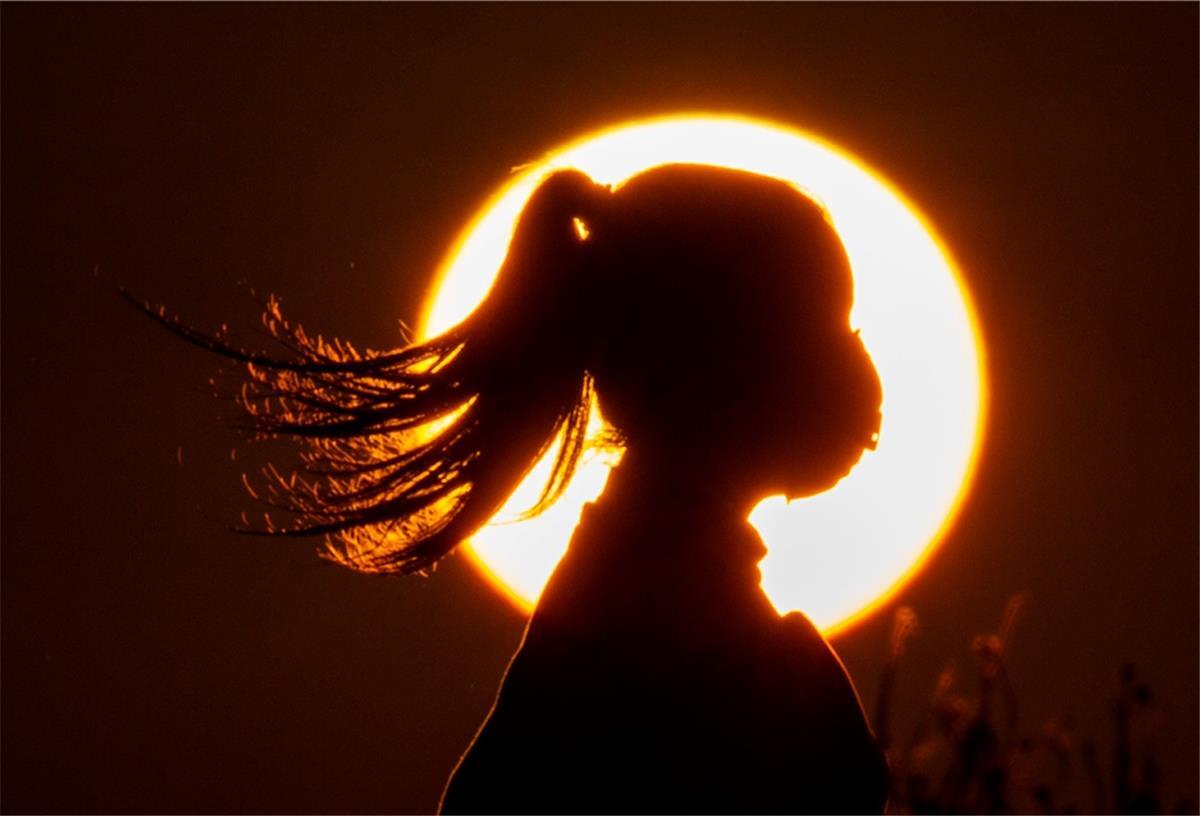Es wird sonnig in Bremerhaven und umzu In Bremerhaven und umzu gibt es in den nächsten Tagen viel Sonne. Wer draußen ist, darf natürlich vorsichtshalber auch einen Mundschutz tragen.