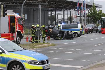 In Cuxhaven ist es am Samstag zu einem schweren Verkehrsunfall gekommen. Dabei wurde eine Frau schwer verletzt. 