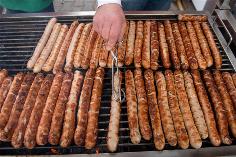 Diebe klauen großen Eventgrill von Grundstück in Cuxhaven In Cuxhaven wurde ein großer Eventgrill gestohlen.