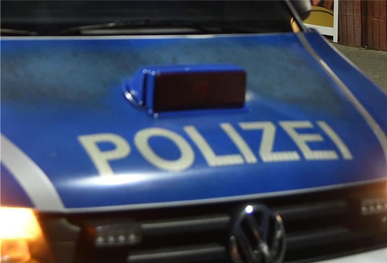 Betrunkener Exhibitionist terrorisiert Frauen in Delmenhorst In Delmenhorst hat die Polizei einen Exhibitionisten festgenommen.
