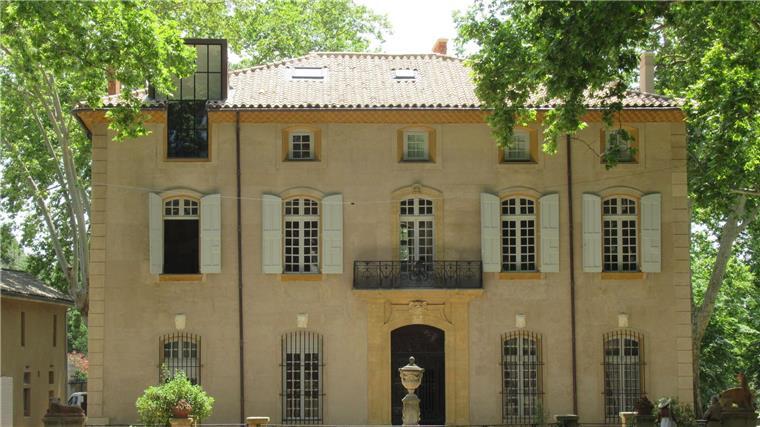 Cézannes Elternhaus: Wiedereröffnung mit neuen Fresken In dem elterlichen Anwesen malte der Künstler statt auf Leinwand auf Putz.