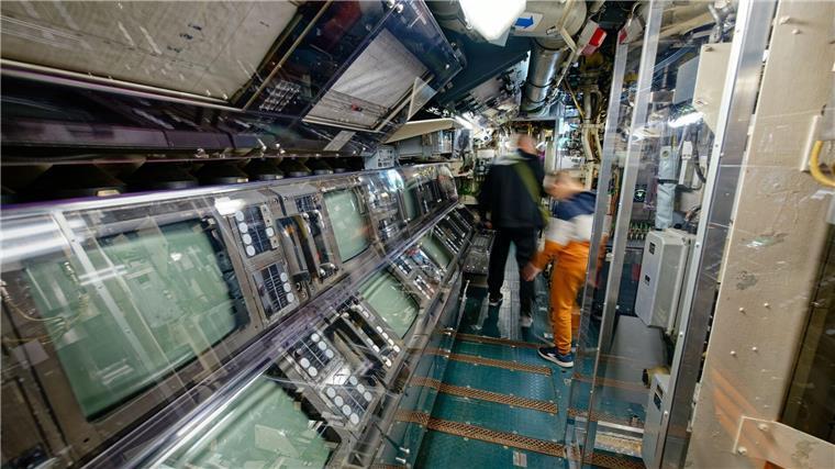 Ein U-Boot zum Staunen und Hören: U17 ist nun zugänglich In den vergangenen Monaten wurde das 48 Meter lange und 350 Tonnen schwere Unterseeboot aufwendig für die Eröffnung vorbereitet.