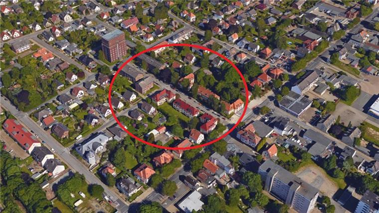 In der Bielefelder Straße in Wulsdorf stoppte der Flüchtige seinen Lkw und rannte davon.