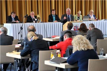 In der Bremerhavener Stadtverordnetenversammlung soll vorerst keine Aktuelle Stunde eingeführt werden. Foto Scheschonka