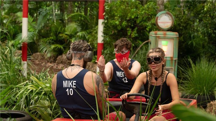 „Alles nur Show“ - Drama um Kim Virginia geht weiter In der Dschungelprüfung gab es für Kim Virginia, Mike Heiter und Twenty4Tim keine Sterne.